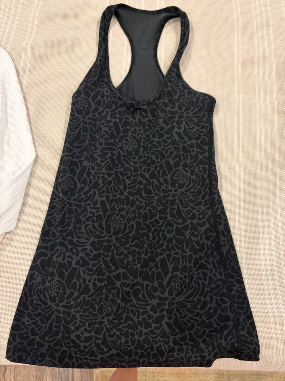Women's Lululemon Black Floral Jacquard top